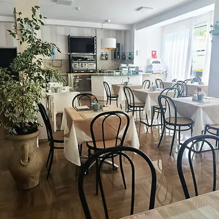 B&B - Meuble' - Hotel " Cordiale "-2